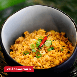Nasi Goreng - Gebakken rijst met groenten en ei